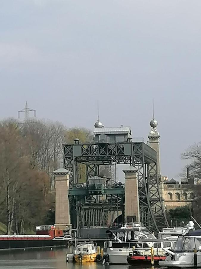 Haus Lupo Am Kanal Castrop-Rauxel Eksteriør billede