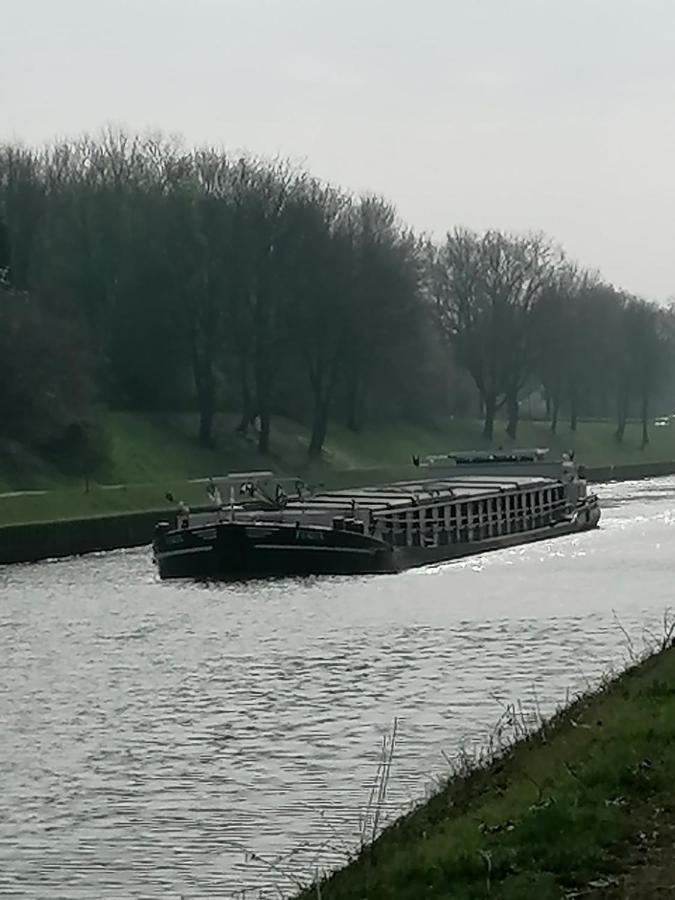 Haus Lupo Am Kanal Castrop-Rauxel Eksteriør billede